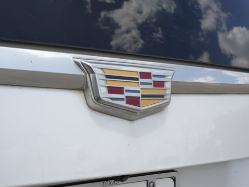Used 2016 Cadillac Escalade ESV Platinum AWD/4WD image 17