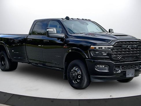 Used 2026 RAM 3500 Limited AWD/4WD image 2