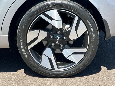 Certified 2025 Kia Soul GT-Line FWD image 25