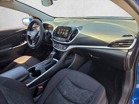 Used 2017 Chevrolet Volt LT FWD image 18