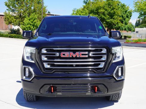 Used 2020 GMC Sierra 1500 AT4 w/ Off-Road Performance Package image 9