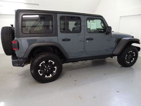 Certified 2025 Jeep Wrangler Unlimited Rubicon 4xe w/ Convenience Group AWD/4WD image 23