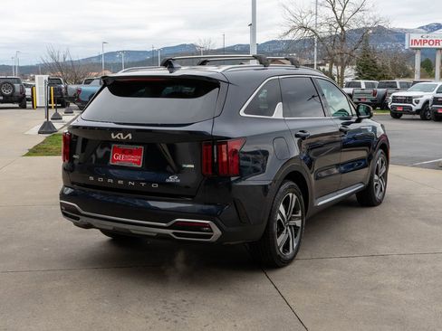 Used 2022 Kia Sorento SX Prestige image 7