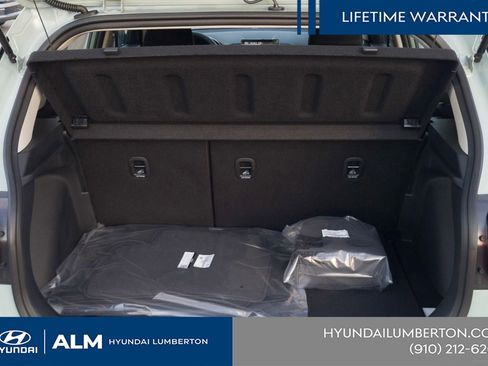 New 2026 Hyundai Venue SE FWD image 9