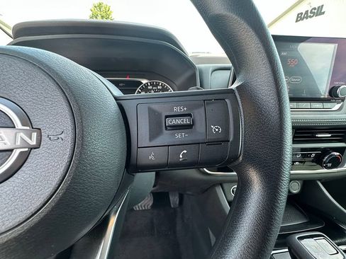 Used 2023 Nissan Rogue S AWD/4WD image 34