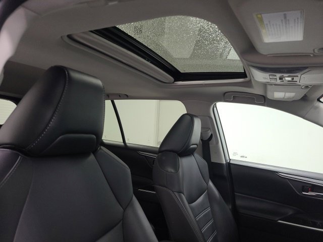 Certified 2022 Toyota RAV4 XLE Premium AWD/4WD image 12