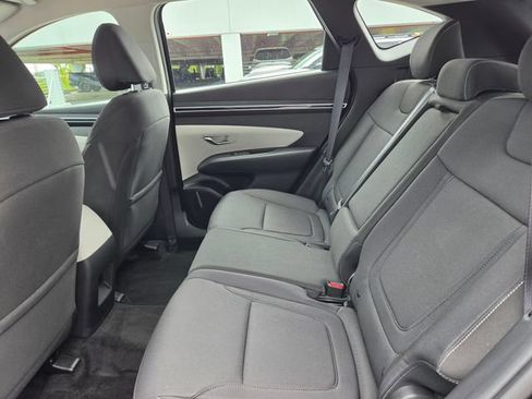 Used 2024 Hyundai Tucson SE FWD image 17