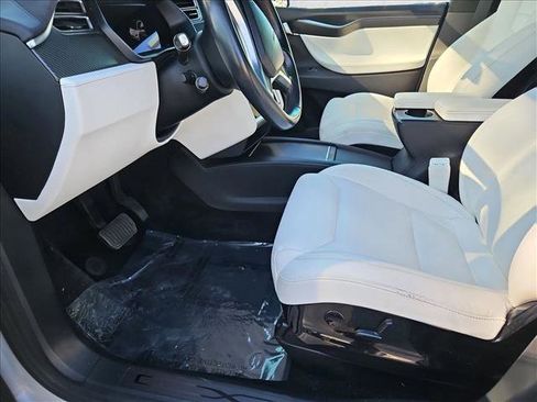 Used 2017 Tesla Model X 75D image 17