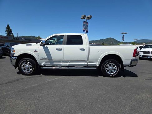 Used 2021 RAM 3500 Laramie AWD/4WD image 11