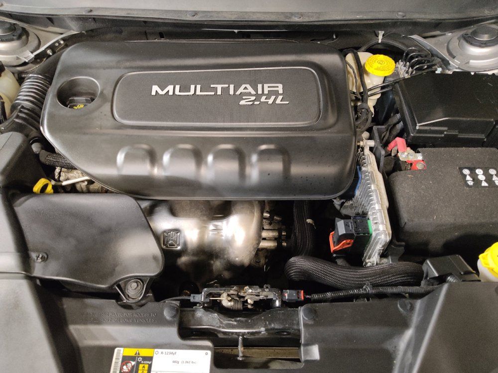 Used 2014 Jeep Cherokee Sport w/ Cold Weather Group AWD/4WD image 30