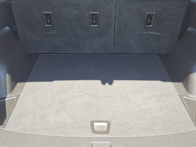 Used 2025 Chevrolet Blazer LT FWD image 31