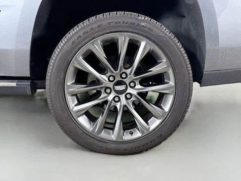 Used 2019 Cadillac Escalade Premium Luxury w/ Escalade Sport Edition image 35