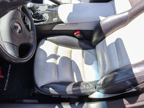 Used 2008 Chevrolet Corvette Coupe w/ Preferred Equipment Group image 44