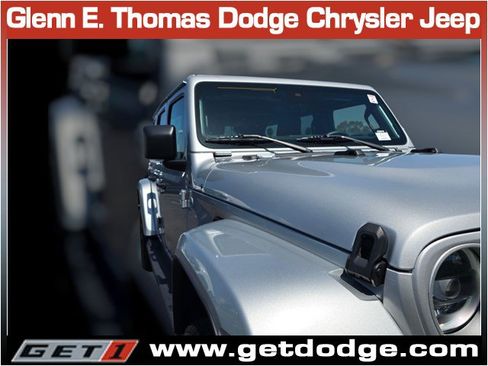 Used 2024 Jeep Wrangler Unlimited Sahara w/ Technology Group AWD/4WD image 6