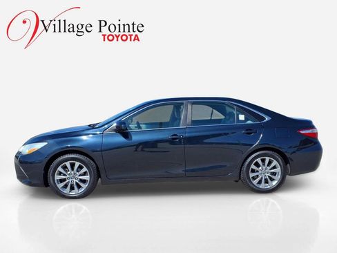 Used 2015 Toyota Camry XLE image 2