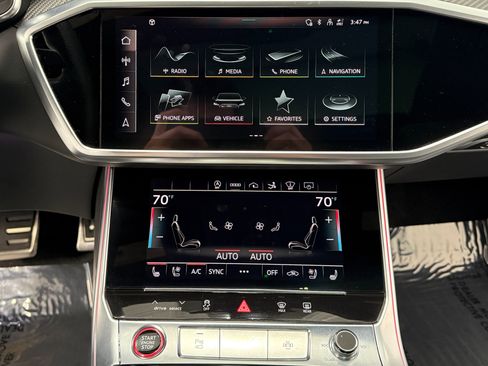 Used 2021 Audi RS 7 Sportback w/ Carbon Optic Package image 33