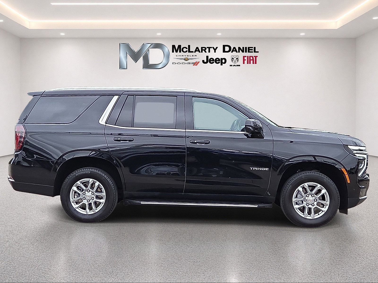 Used 2025 Chevrolet Tahoe LT AWD/4WD image 6