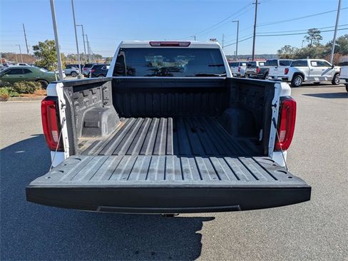 Used 2023 GMC Sierra 1500 SLT w/ X31 Off-Road Package image 14