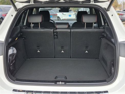 Certified 2025 Mercedes-Benz GLA 250 image 9