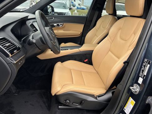 Used 2023 Volvo XC90 T8 Ultimate AWD/4WD image 19