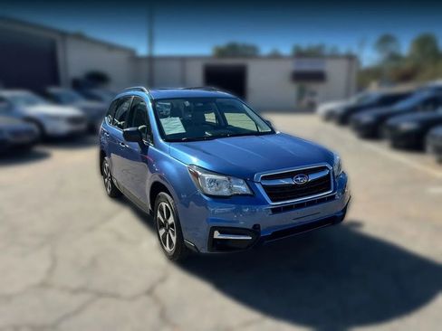 Used 2017 Subaru Forester 2.5i w/ Alloy Wheel Package image 17