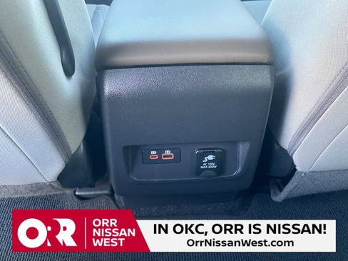 Used 2024 Nissan Frontier SV w/ SV Convenience Package image 17