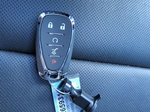 Used 2023 Chevrolet Traverse Premier w/ LPO, Floor Liner Package FWD image 28