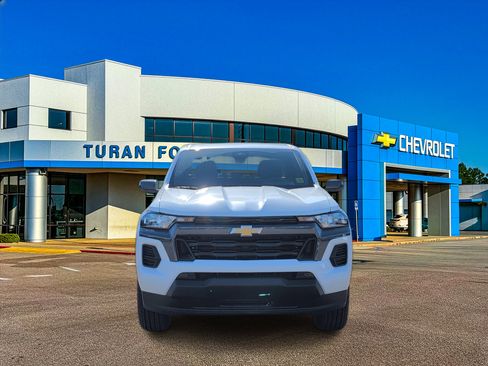 New 2026 Chevrolet Colorado LT image 9