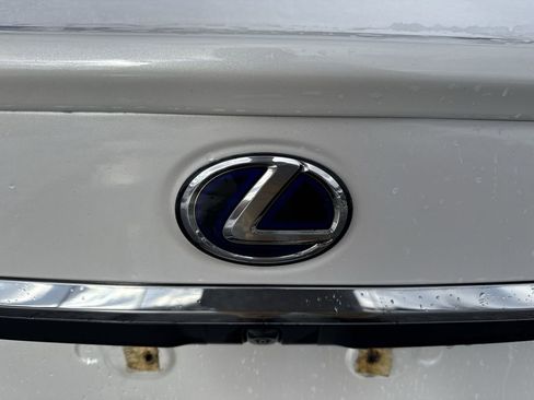 Used 2022 Lexus ES 300h w/ Premium Package image 28