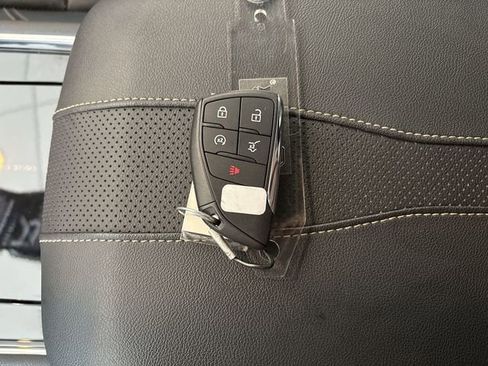 Certified 2024 Chevrolet Traverse RS image 37