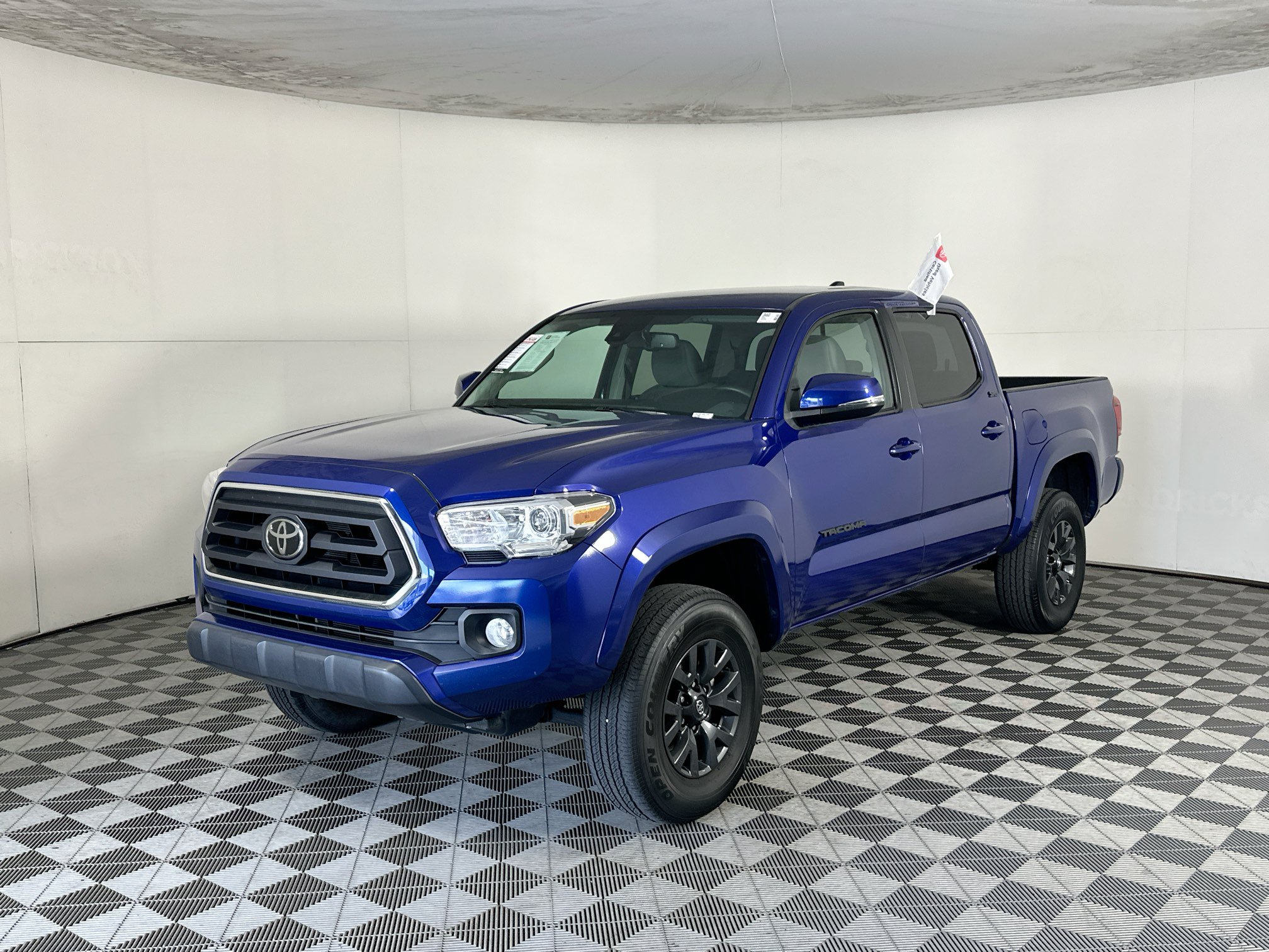 Certified 2023 Toyota Tacoma SR5 w/ Technology Package AWD/4WD image 7