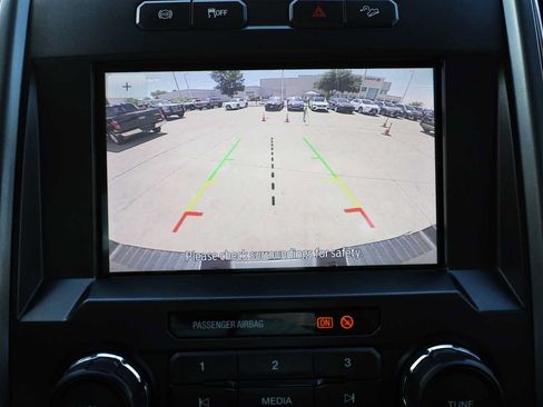 Used 2021 Ford F250 XLT w/ FX4 Off-Road Package AWD/4WD image 19