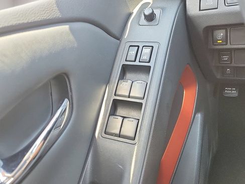 Used 2022 Nissan Frontier Pro-X RWD image 12