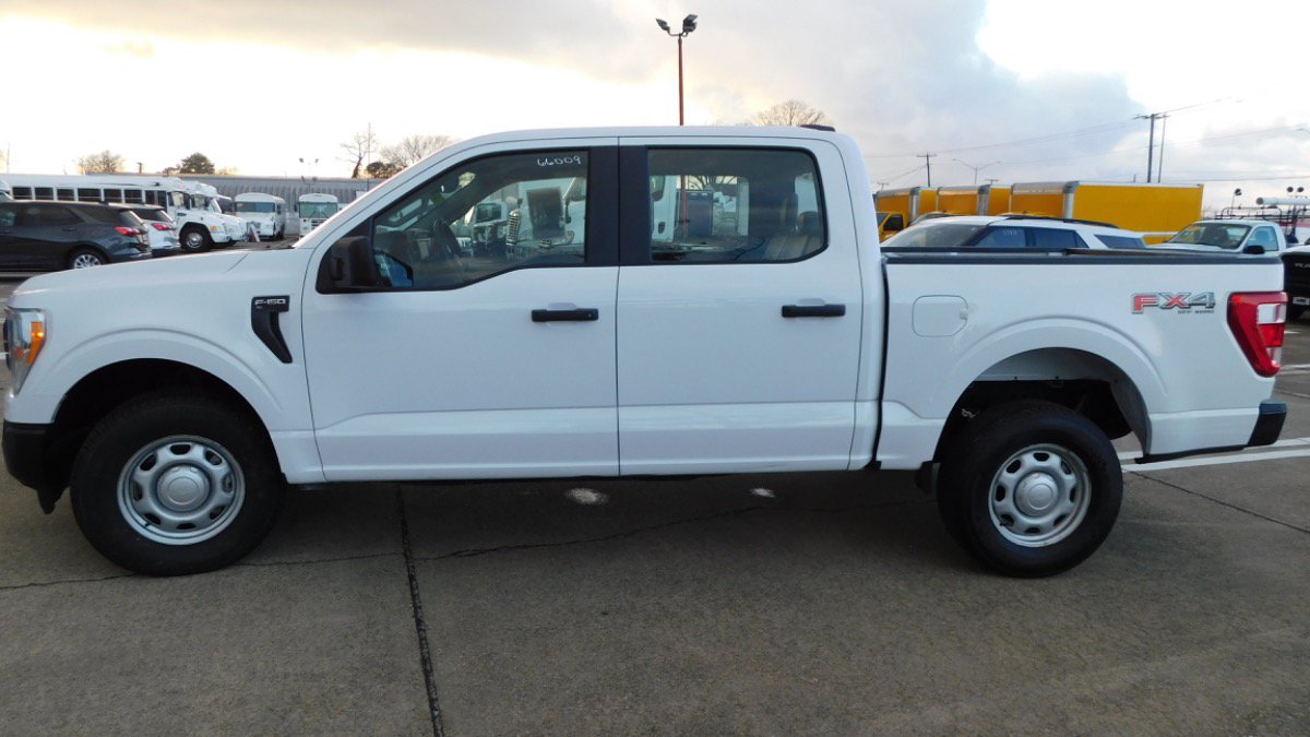 Used 2022 Ford F150 XL w/ Trailer Tow Package AWD/4WD image 7