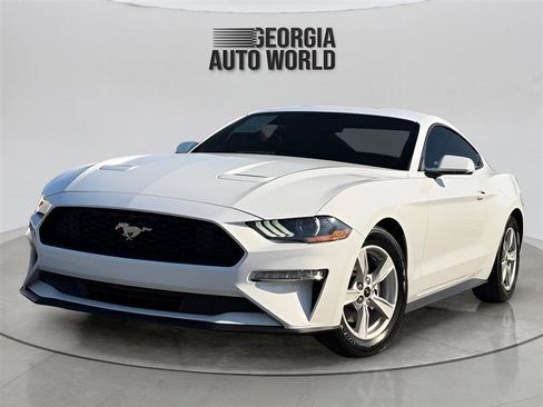 Used 2020 Ford Mustang Coupe image 3