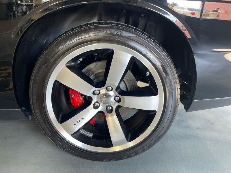 Used 2012 Dodge Challenger SRT8 RWD image 17