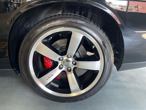Used 2012 Dodge Challenger SRT8 RWD image 17