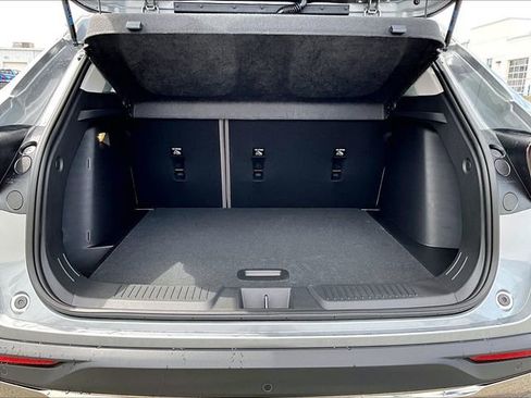 New 2026 Chevrolet Trax ACTIV w/ Sunroof Package FWD image 15