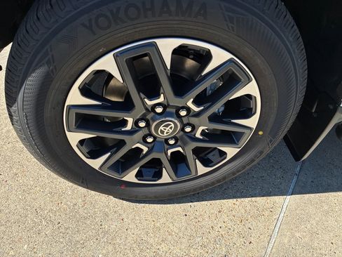 New 2026 Toyota Tundra Limited image 34