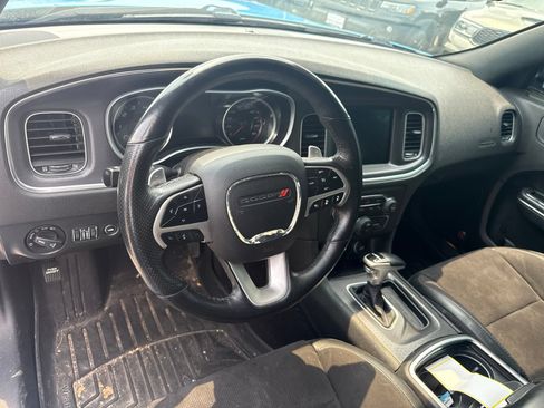 Used 2018 Dodge Charger R/T Scat Pack RWD image 8