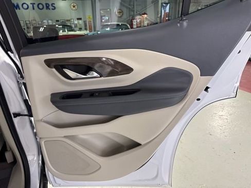 Used 2024 GMC Terrain Denali w/ Denali Premium Package image 36