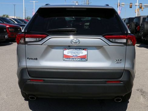 Used 2025 Toyota RAV4 XLE AWD/4WD image 6