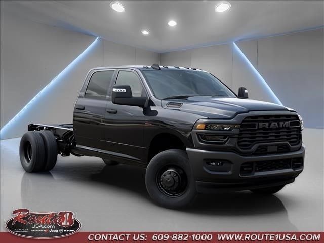 New 2026 RAM 3500 Tradesman AWD/4WD image 6