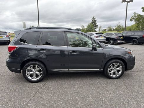 Used 2017 Subaru Forester 2.5i Touring AWD/4WD image 2