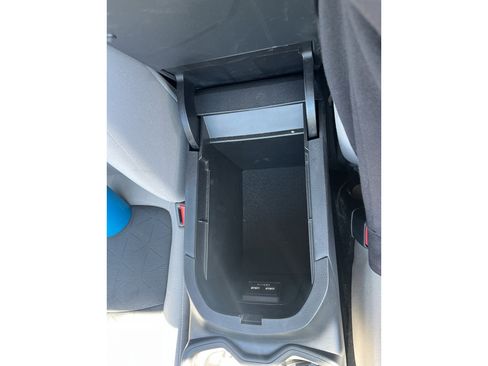 Used 2021 Toyota RAV4 XLE w/ Convenience Package image 30