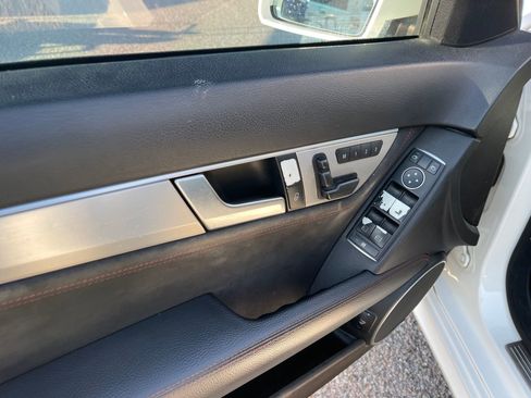 Used 2014 Mercedes-Benz C 300 4MATIC Sedan image 15