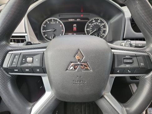 Used 2026 Mitsubishi Outlander ES FWD image 29