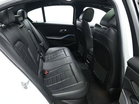 Used 2021 BMW 330i xDrive 330i xDrive w/ M Sport Package image 17