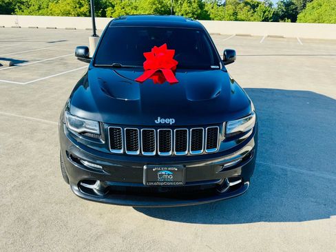 Used 2014 Jeep Grand Cherokee SRT8 w/ Luxury Group II image 6