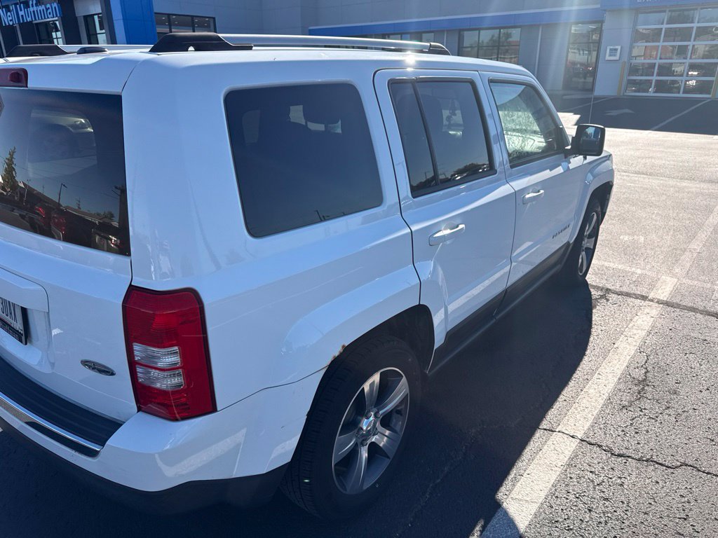 Used 2016 Jeep Patriot High Altitude FWD image 3
